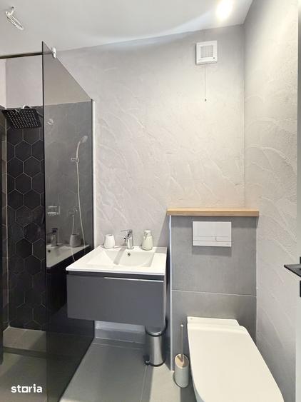 Casă cu 3 camere cu Teren 395 Mp în Central