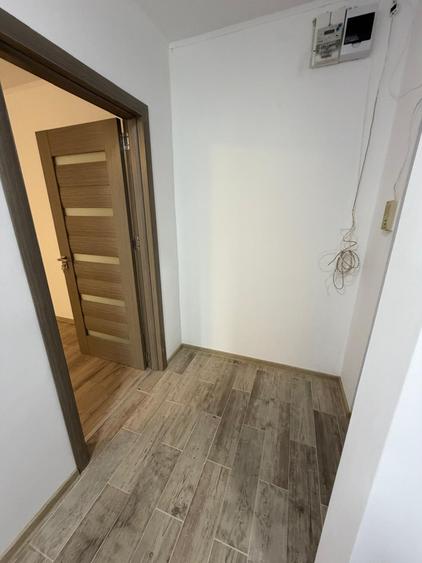 Garsonieră decomandată în Vitan