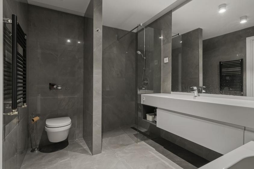 Apartament cu 3 camere decomandat, mobilat în Herăstrău