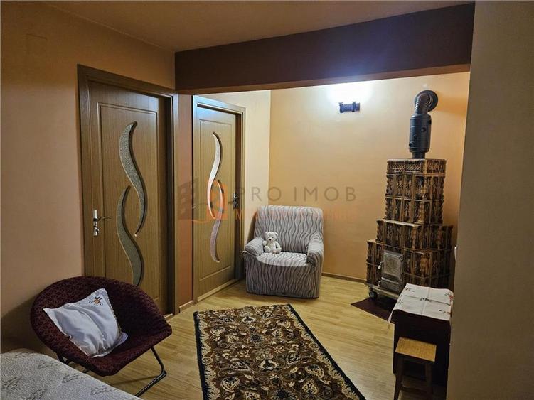 Casă individuală cu 5 camere cu Teren 1100 Mp în Cândești