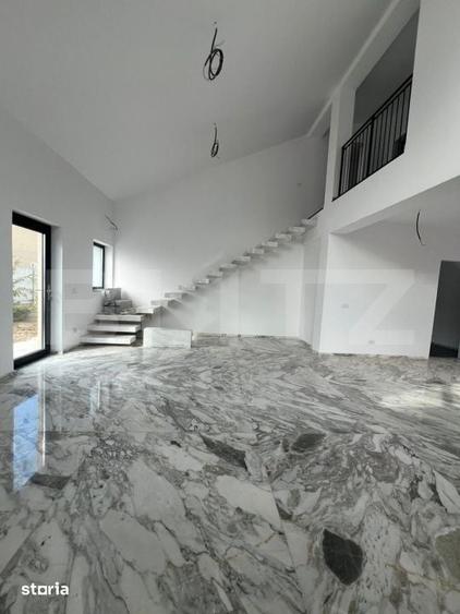 Casă cu 4 camere cu Teren 370 Mp în Malu Mare