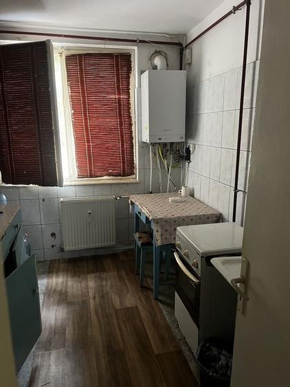 Apartament cu 2 camere semidecomandat în Oltenița