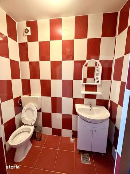 Apartament cu 3 camere decomandat în Romanilor