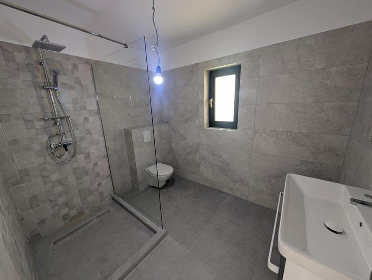 Casă individuală cu 4 camere cu Teren 486 Mp în Nord