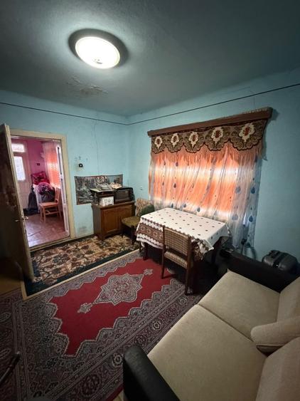 Casă cu 3 camere în Cetan