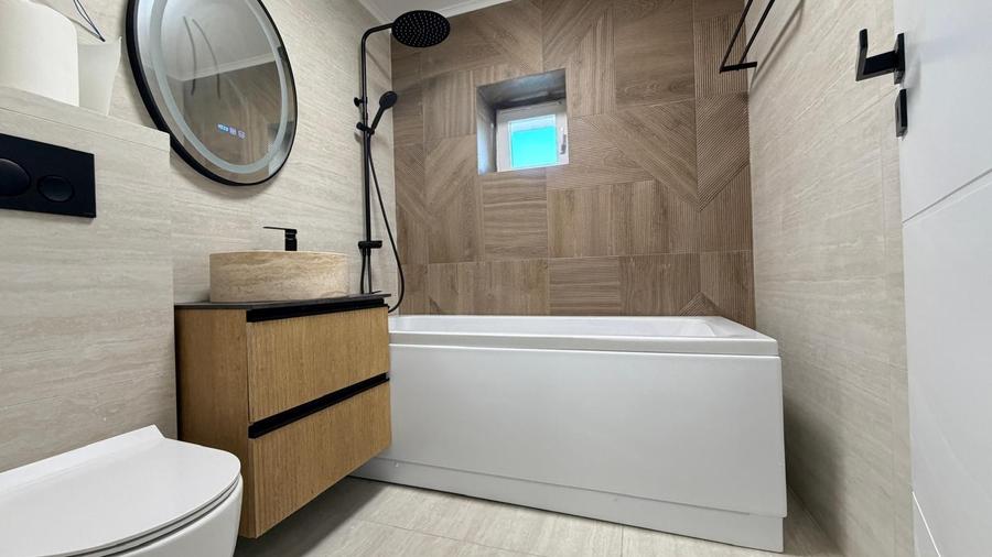 Apartament cu 3 camere decomandat în Unirii