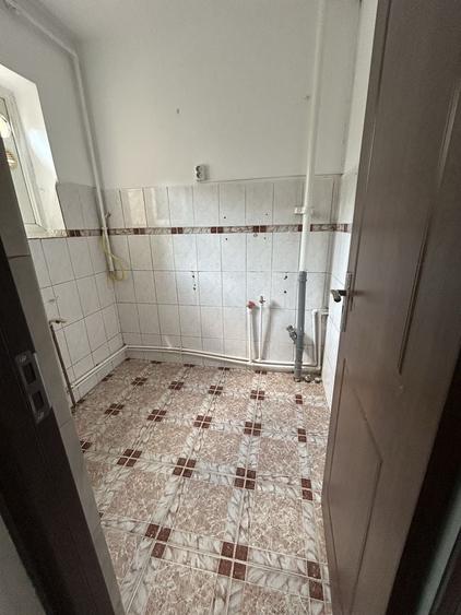 Garsonieră decomandată în Exterior Vest