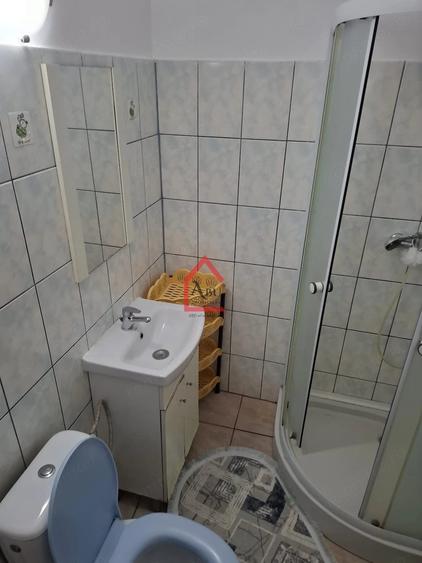 Apartament cu 2 camere decomandat în Filiași