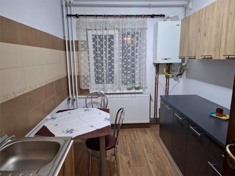 TORONTALULUI - APARTAMENT 2 CAMERE DE INCHIRIAT - CENTRALA P - 2