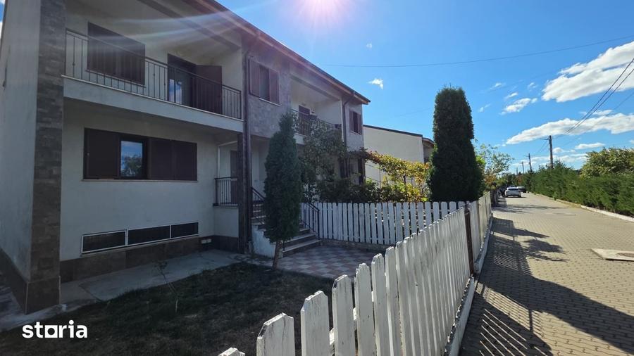 Casă cu 6 camere cu Teren 231 Mp în Obor