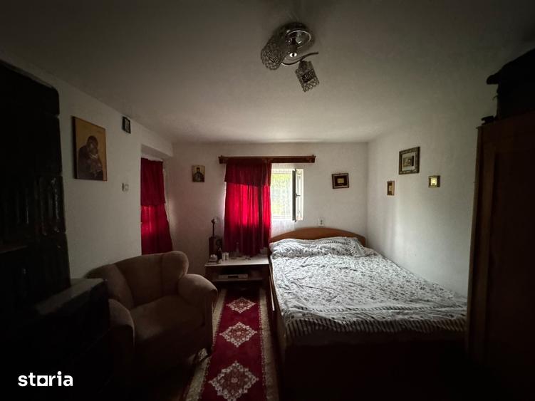 Casă cu 2 camere cu Teren 594 Mp în Comana