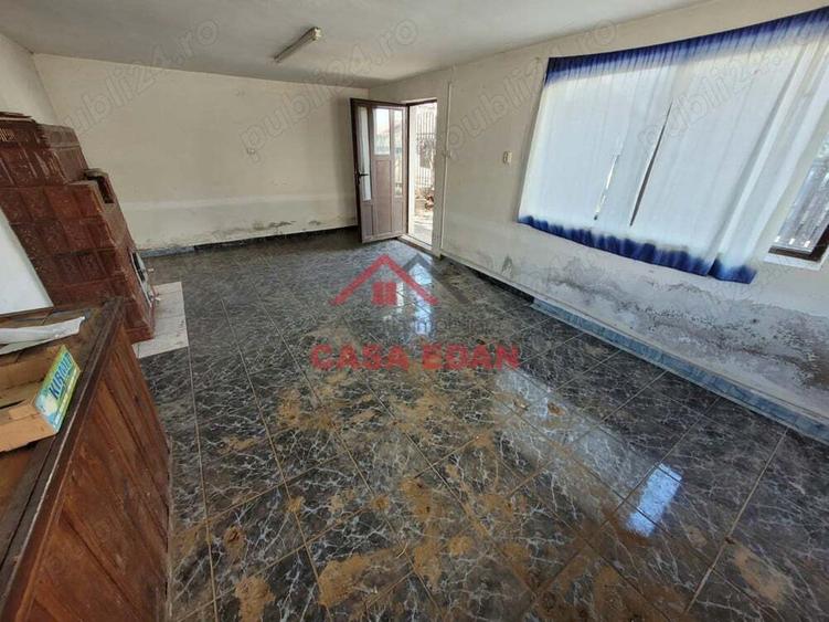 Casa si hala in Baicoi--72.000e - 11