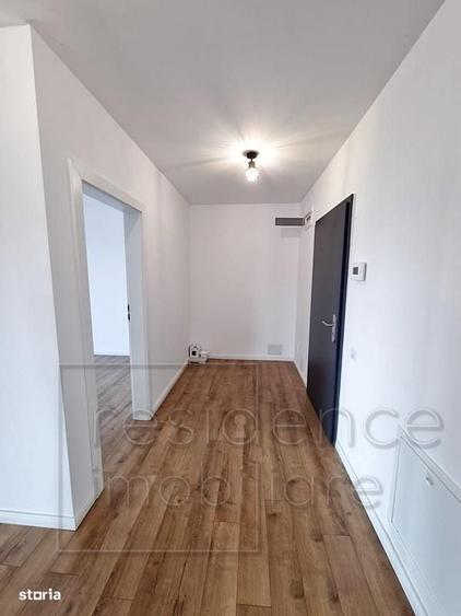 Apartament cu 4 camere semidecomandat, mobilat în Zorilor