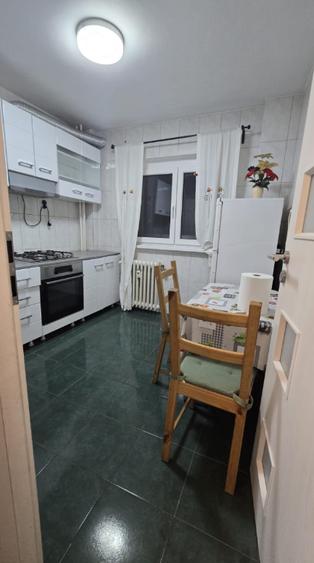 Apartament cu 2 camere decomandat în Tineretului