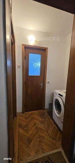Apartament cu 3 camere decomandat în Casa de Cultură