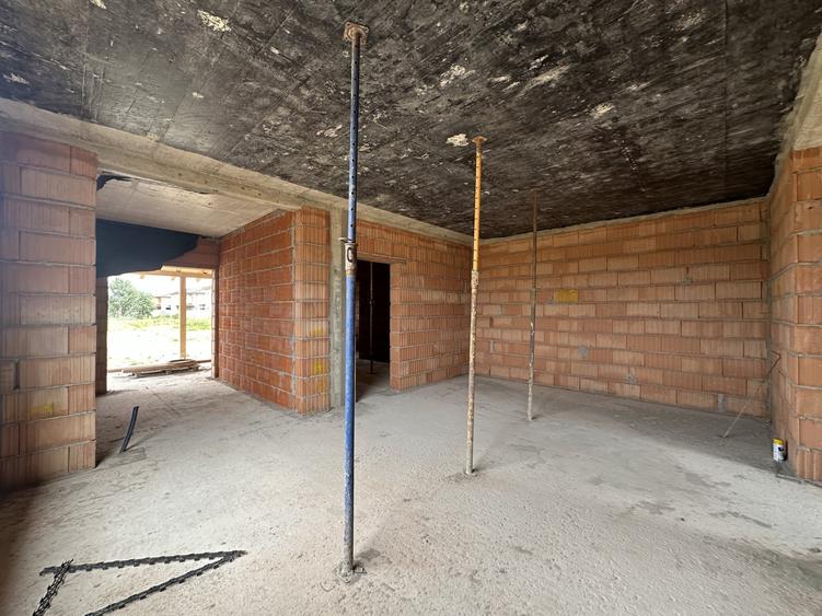 Duplex pe parter | 3 camere | 2 bai | Pod mansardabil | Mosnita Noua - 6
