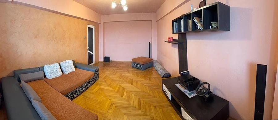 Apartament cu 2 camere decomandat în Ultracentral