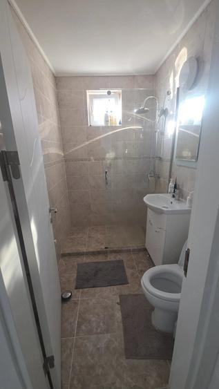 Apartament cu 2 camere semidecomandat în Cedonia