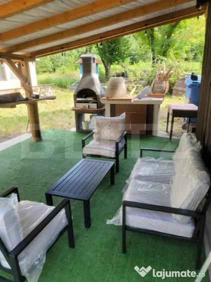 Casă cu 5 camere cu Teren 48000 Mp în Glodghilești