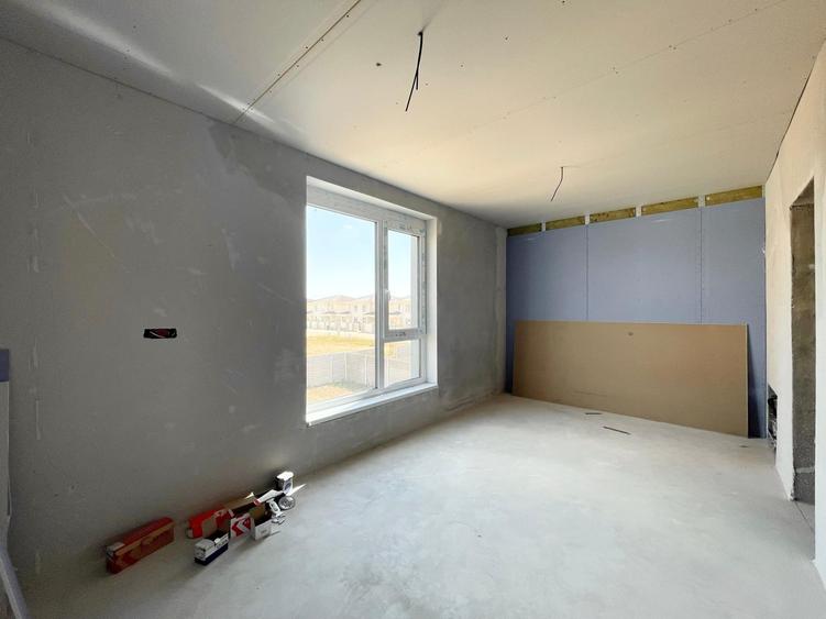 Duplex cu 4 camere cu Teren 300 Mp în Moșnița Nouă