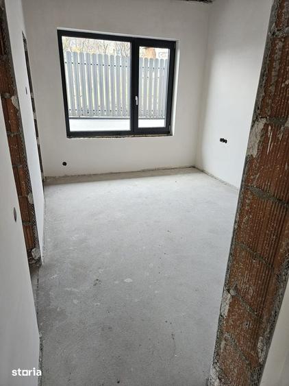 Casă cu 5 camere cu Teren 390 Mp în Șura Mare