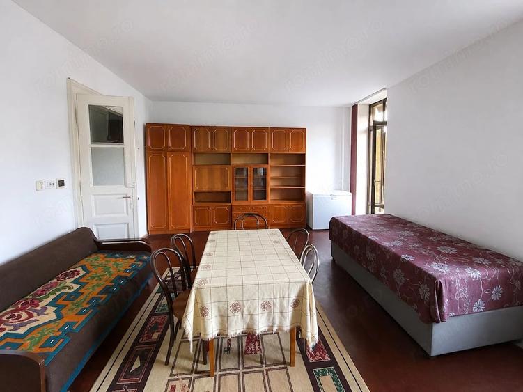 Apartament cu 3 camere decomandat în Traian