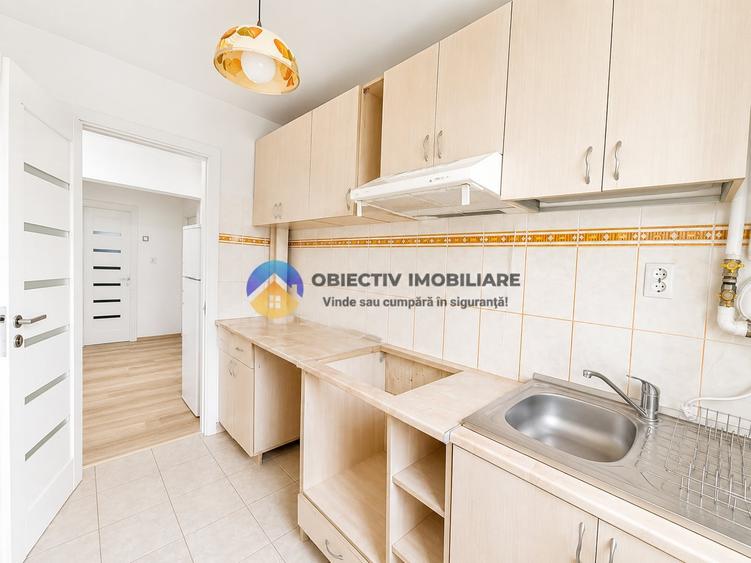 Apartament cu 3 camere decomandat, mobilat în Dărmănești
