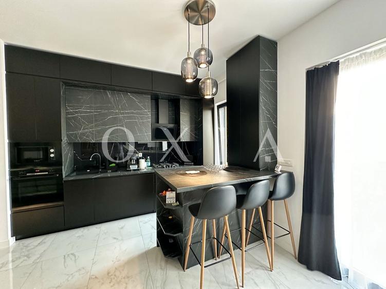 Penthouse cu 4 camere decomandat, mobilat în Giroc