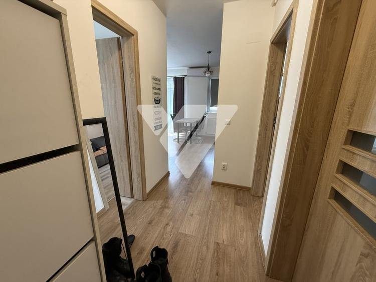 Apartament cu 3 camere decomandat, mobilat în Turnișor