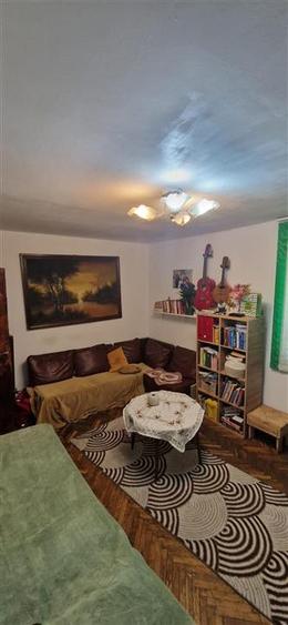 Apartament cu 2 camere decomandat în Soarelui