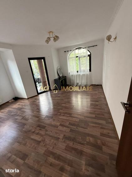 Vila de inchiriat | Vitan | 7 Camere | Centrala | Curte Proprie - 15
