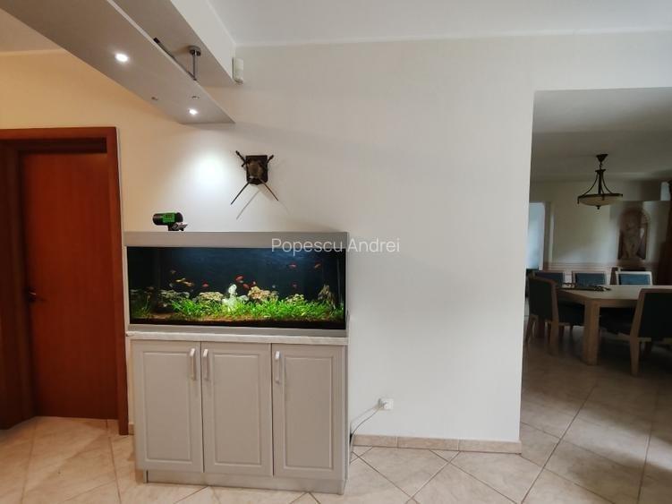Apartament cu 6 camere decomandat, mobilat în Corbeanca