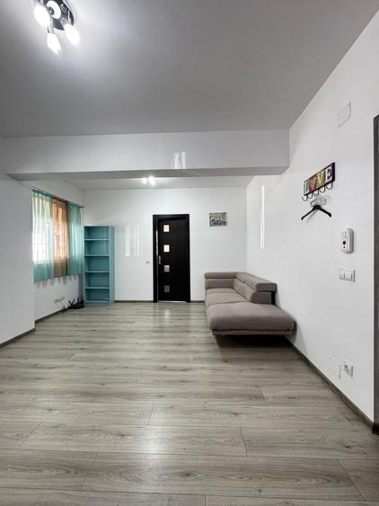 Spațiu comercial, de 42 mp, în Decebal