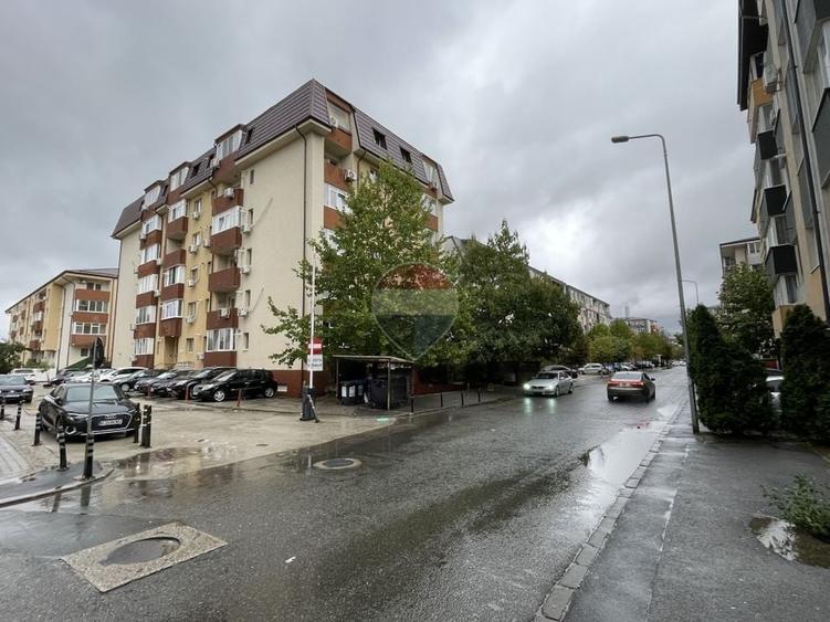 Garsonieră decomandată, mobilată în Central