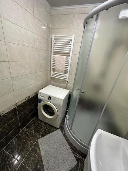 Apartament cu 3 camere în Constructorilor