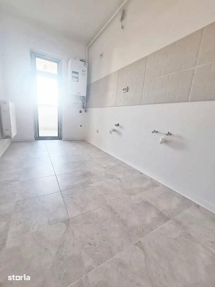 Apartament cu 3 camere decomandat în Splaiul Unirii