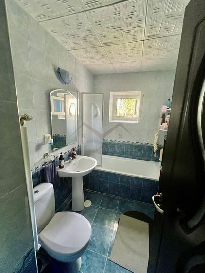 Apartament cu 3 camere decomandat în Frumoasa