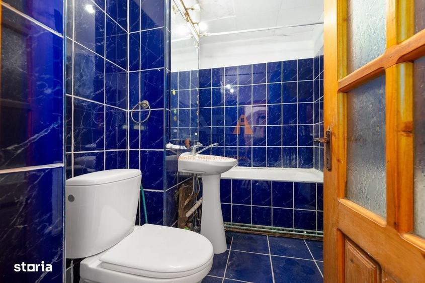 Apartament cu 3 camere decomandat în Horia