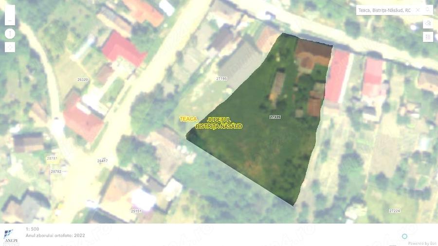 Teren de 2500 mp, în Teaca
