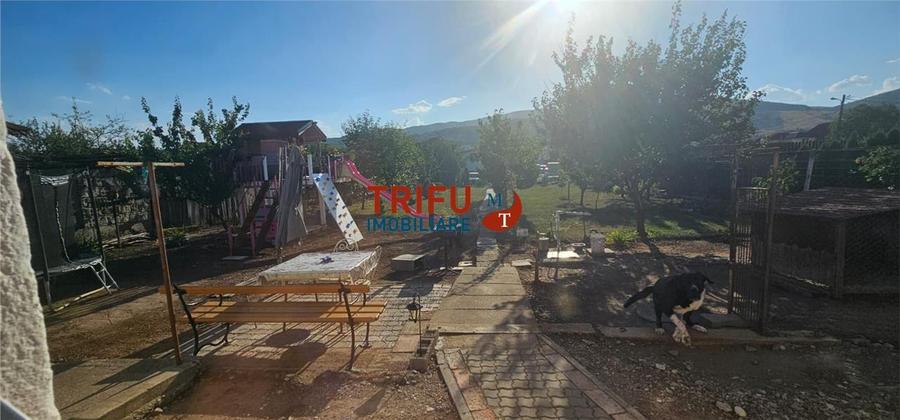 Casă individuală cu 3 camere cu Canalizare în Micești