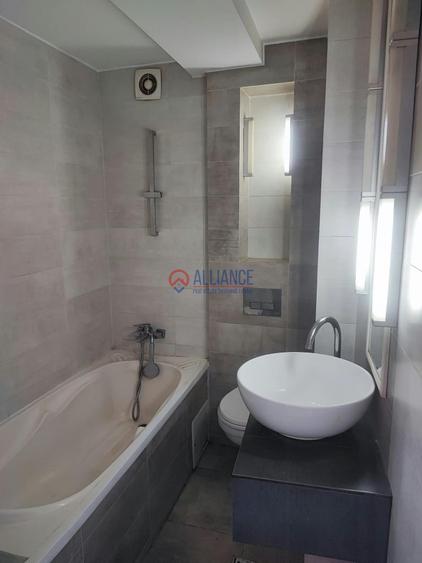 Apartament cu 3 camere semidecomandat în Peninsula