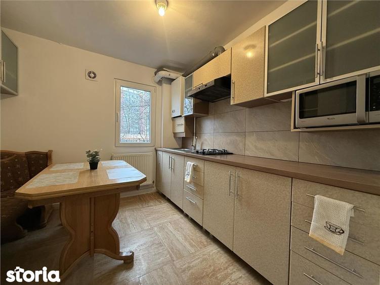 Apartament cu 2 camere, mobilat în Podu Roș