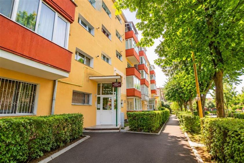 Apartament cu 2 camere decomandat, mobilat în Astra