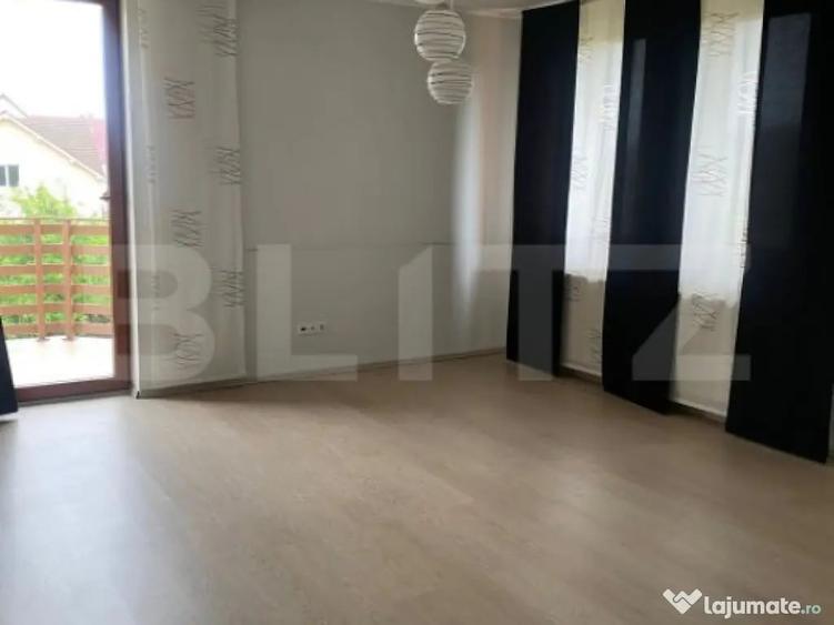 Casă cu 7 camere cu Teren 1200 Mp în Unirea