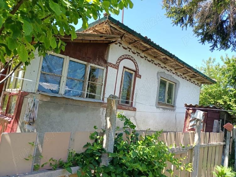 Casă cu 5 camere în Oltina
