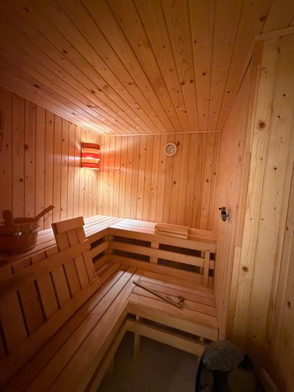 Apartament cu 4 camere decomandat în Domenii