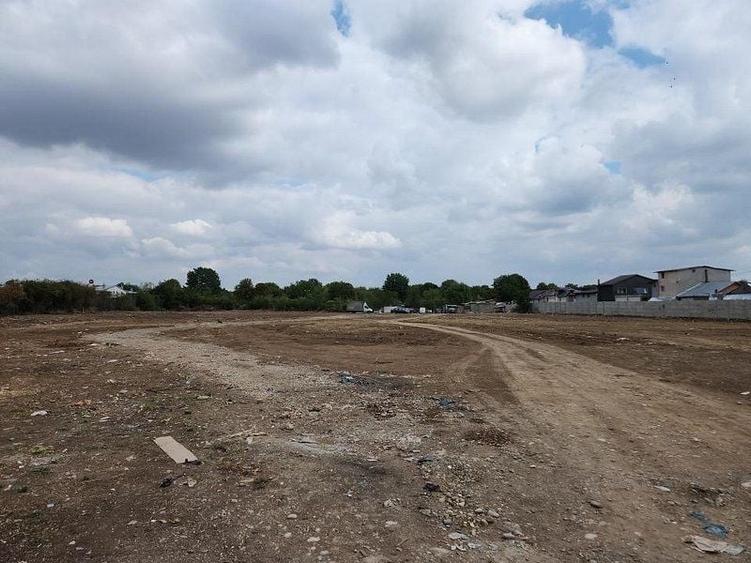 Teren Construcții intravilan de 15500 mp, în Străulești
