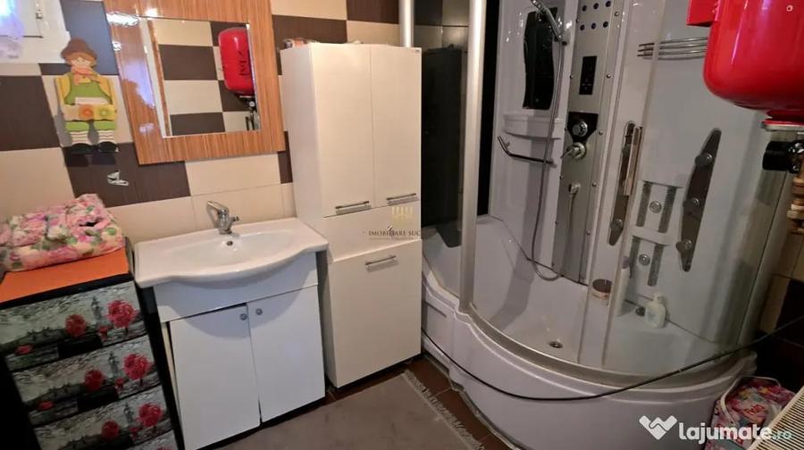 Casă cu 5 camere cu Teren 300 Mp în Central