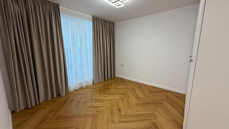 Casă individuală cu 5 camere cu Canalizare în Pipera