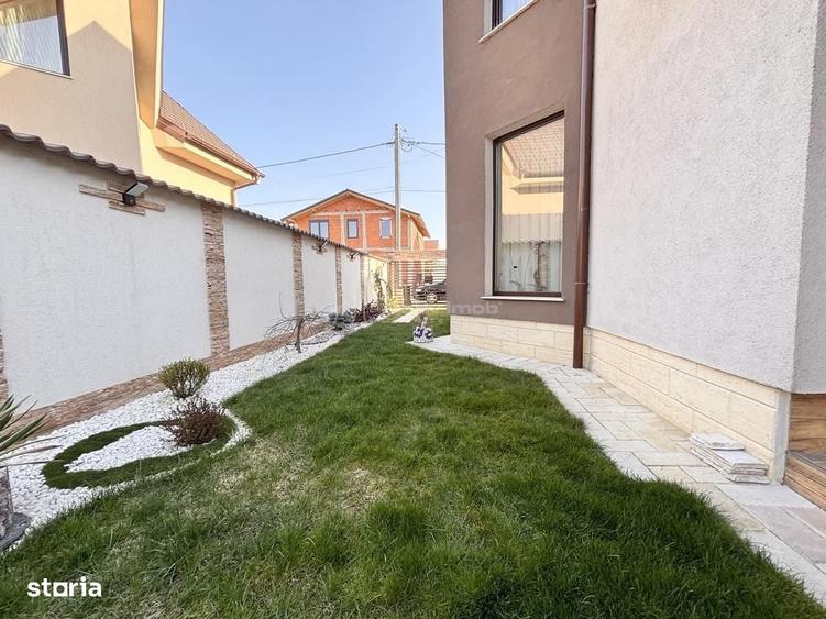 Casă cu 4 camere cu Teren 300 Mp în Sânmartin